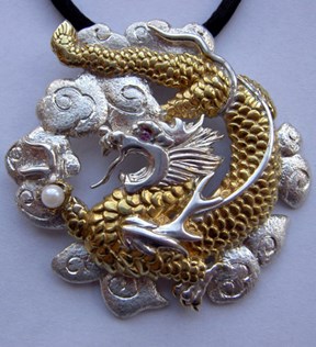 Dragon pendant in silver & gold