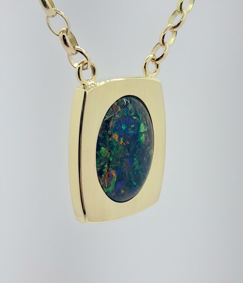 9ct Yellow Gold, Opal Triplet Pendant.