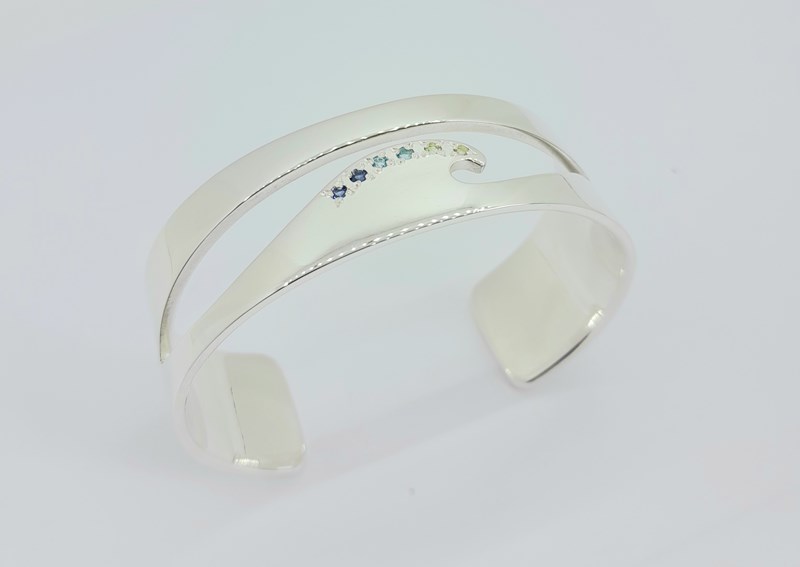 BRAC 05  Sterling Silver and Gemstone Wave Bangle