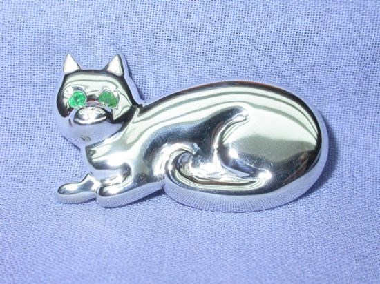 Sterling Silver and Emerald Cat Brooch