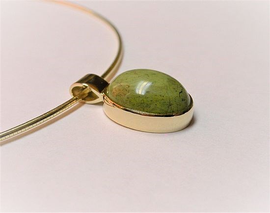 9ct Gold Iona Marble Pendant