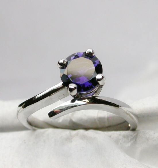 18ct White Gold and   Iolite Set Ring