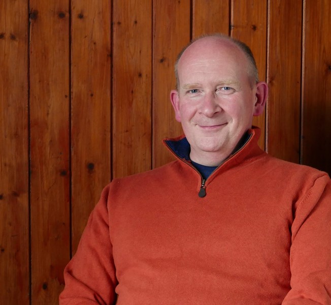 Alpin Stewart - bàrd, tradition bearer, singer