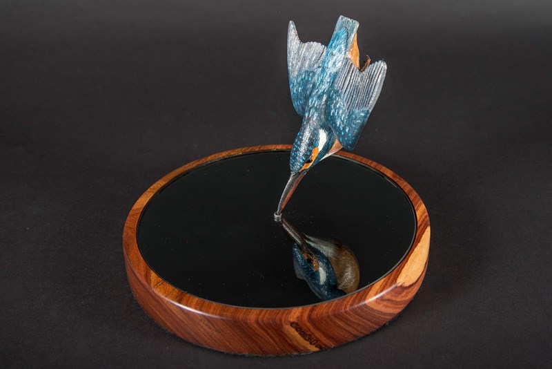 Diving Kingfisher by Paul Daunt