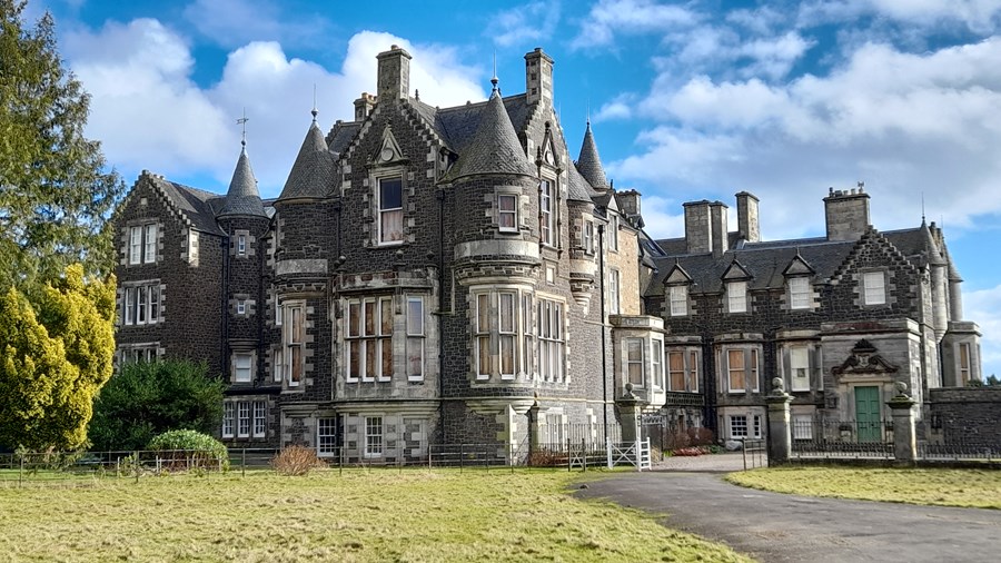 Balcarres House
