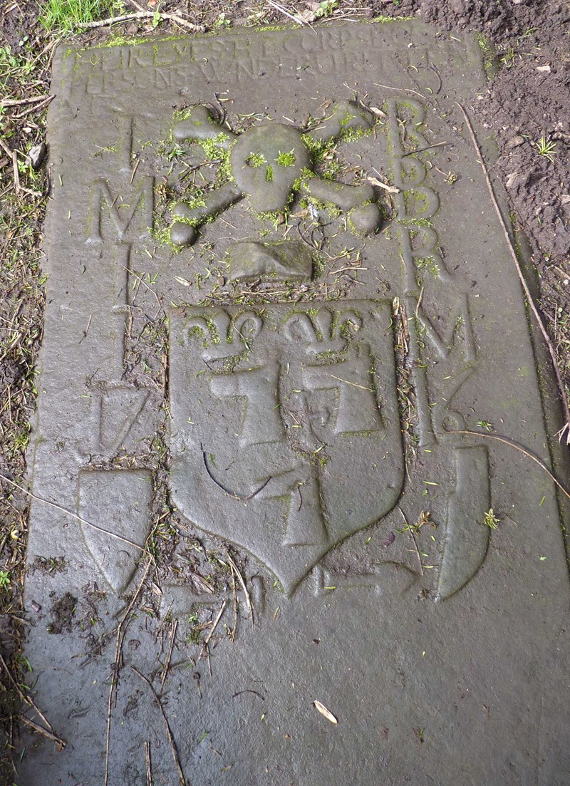 Detail of grave on Orwell churchyard