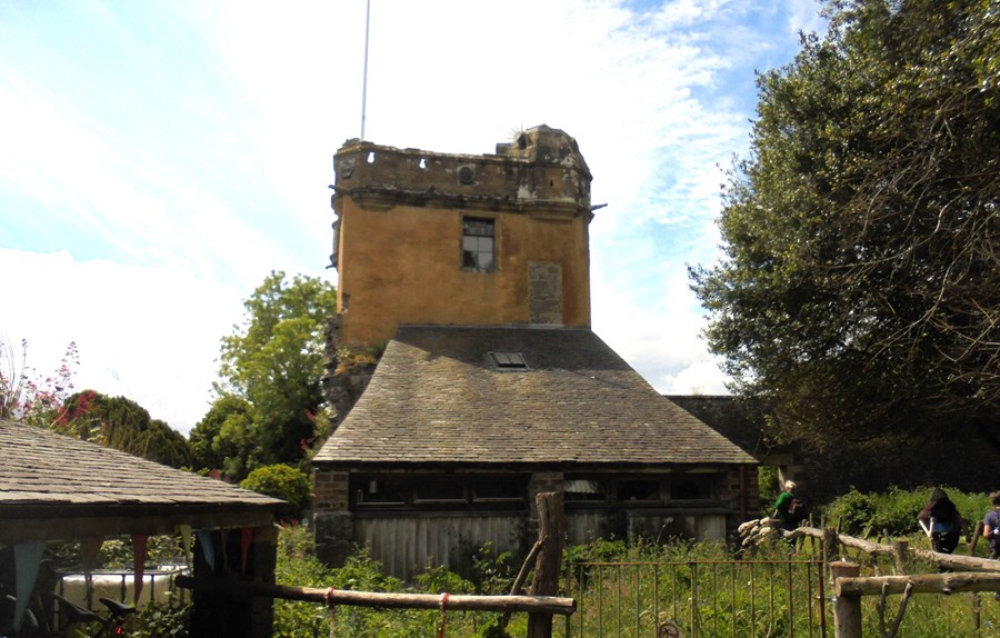 Monimail Tower