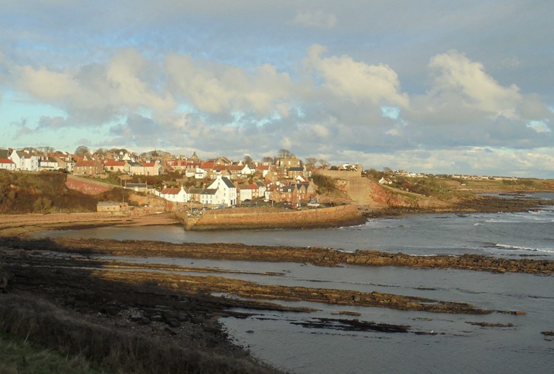 View coming into Crail