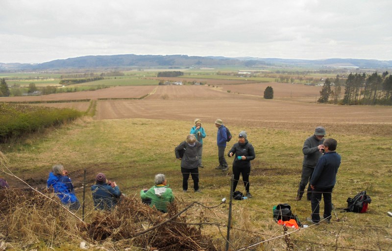 Drinks stop with views of Carse of Gowrie