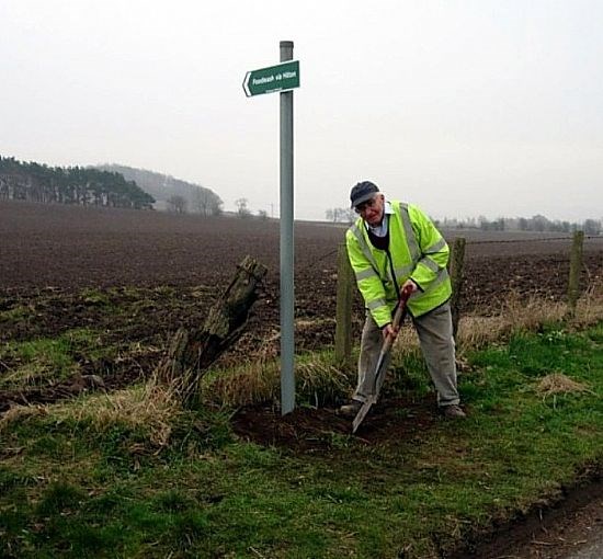 More Footpath Sign Work
