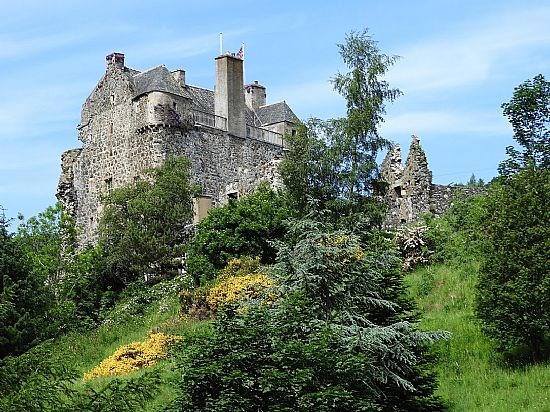 Neidpath Castle