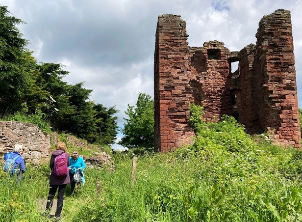MacDuffs Castle