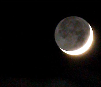 Earthshine 23/03/04 - Eric Walker