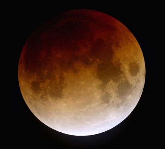 Lunar Eclipse 21/02/08 - Alan Tough