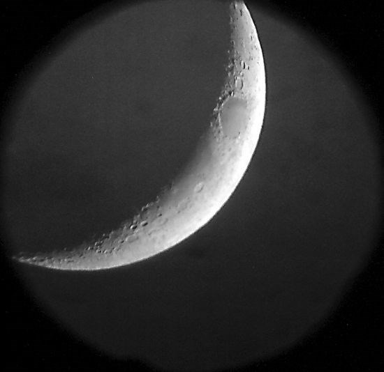 Moon 08/05/08 - Ian Drysdale
