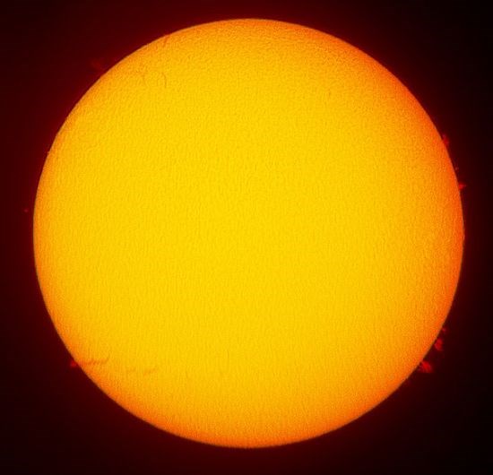 Sun (H-alpha) 02/06/06 - Bill Leslie