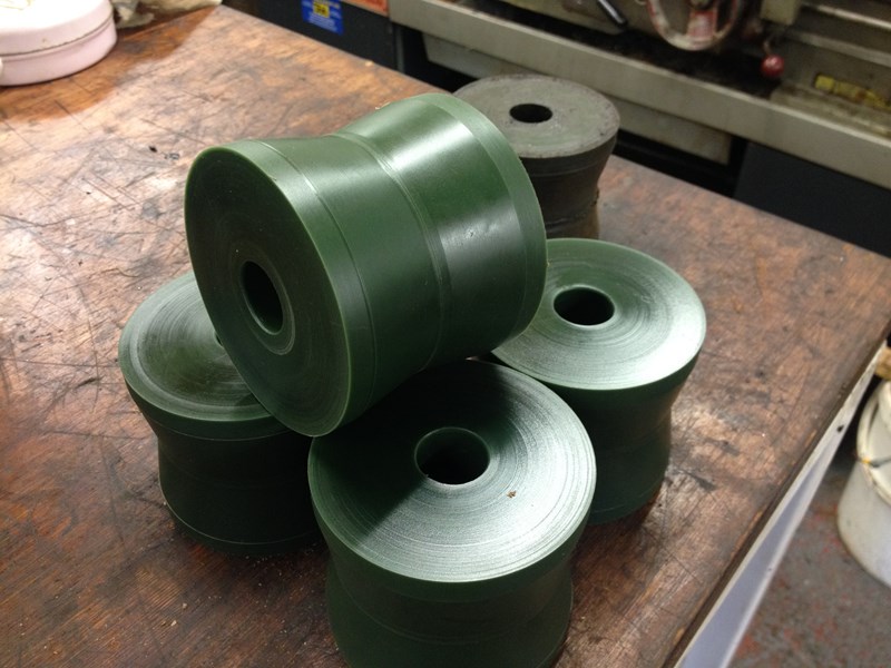 Fishing boat guide rollers made up in Oilon
