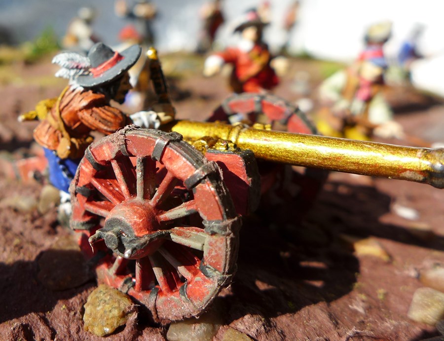 Field artillery used in lieu of siege items