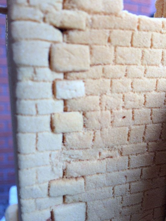 Stone walling at a right-angle showing coursework bonding