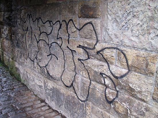 Canal bridge rampart.Reported to CEC on 10/1/20. Ref: 101000097484