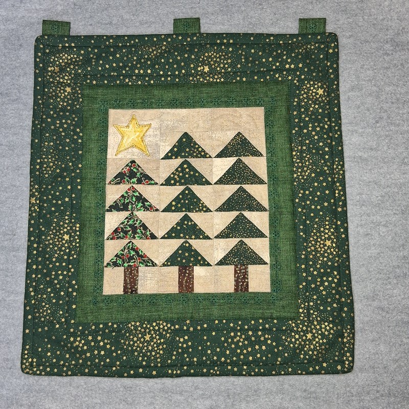 Xmas mini quilt wall hanging