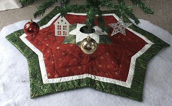 Tree Skirt   Cream