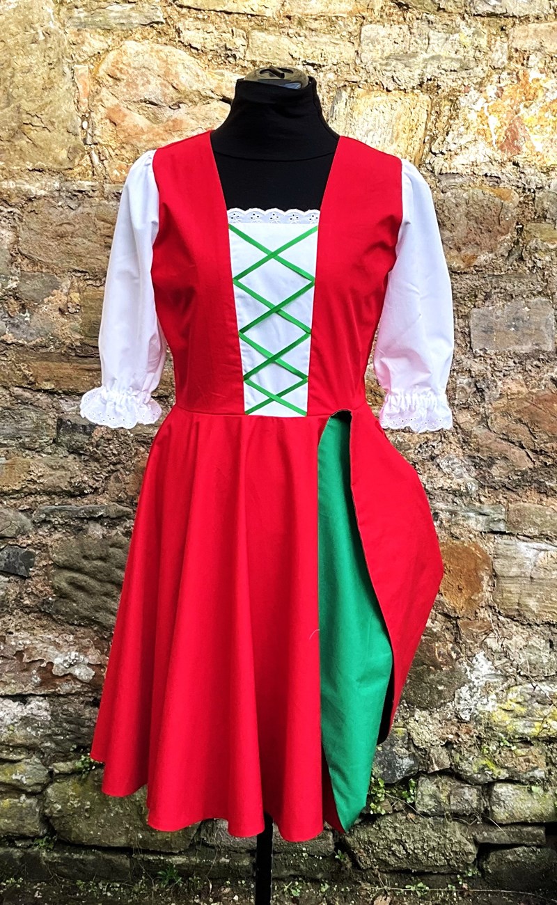 Jig Dress and Accessories