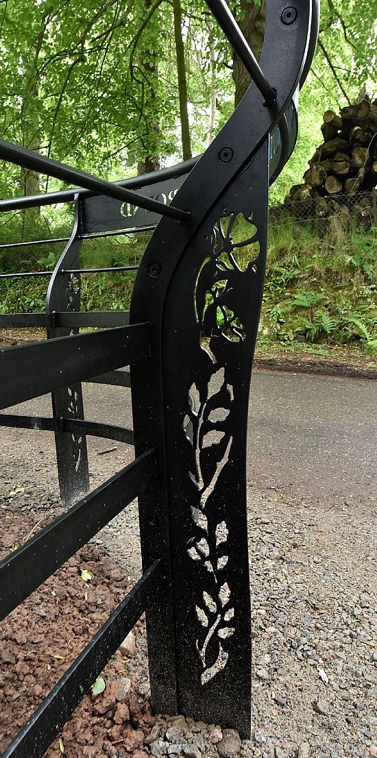 Wild rose detail in the support of the railings