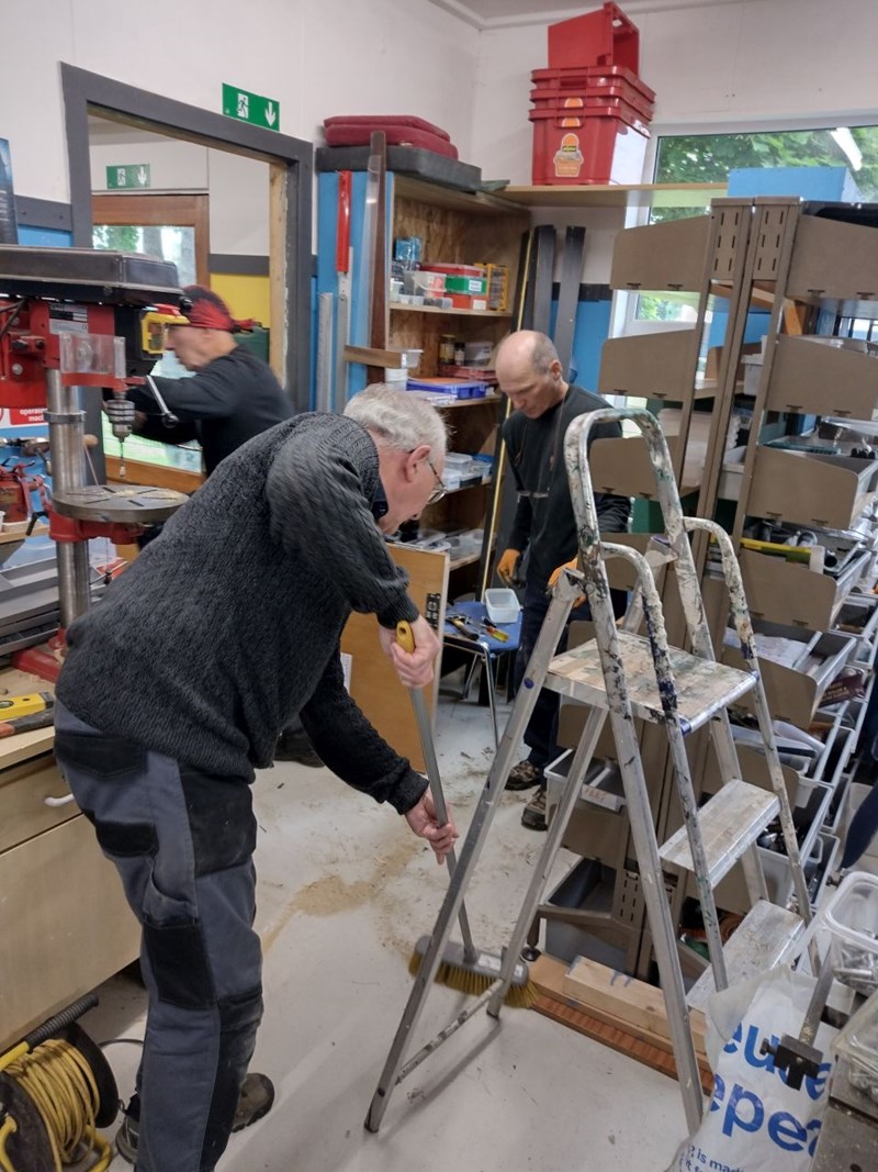 Replacing a door