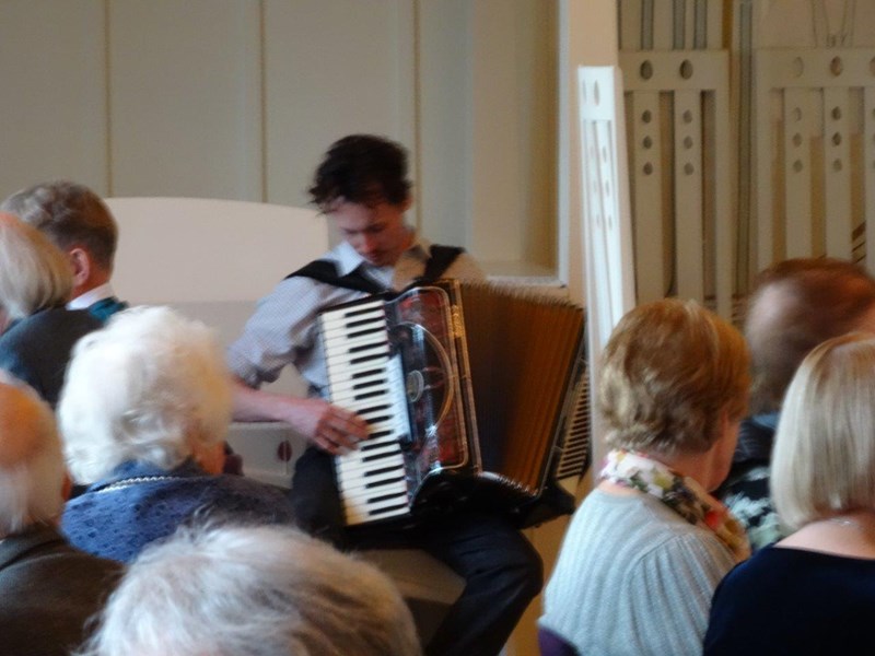 Entertainment by Màrtainn