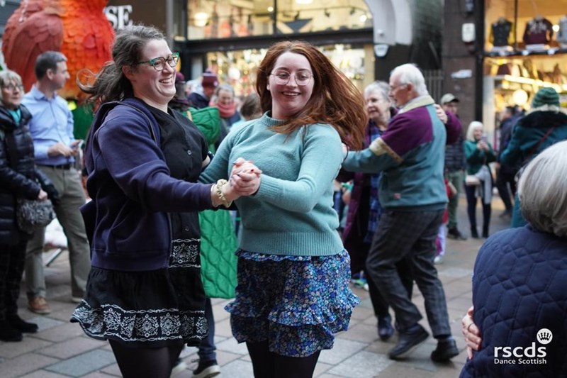 26 Nov more dancing outside