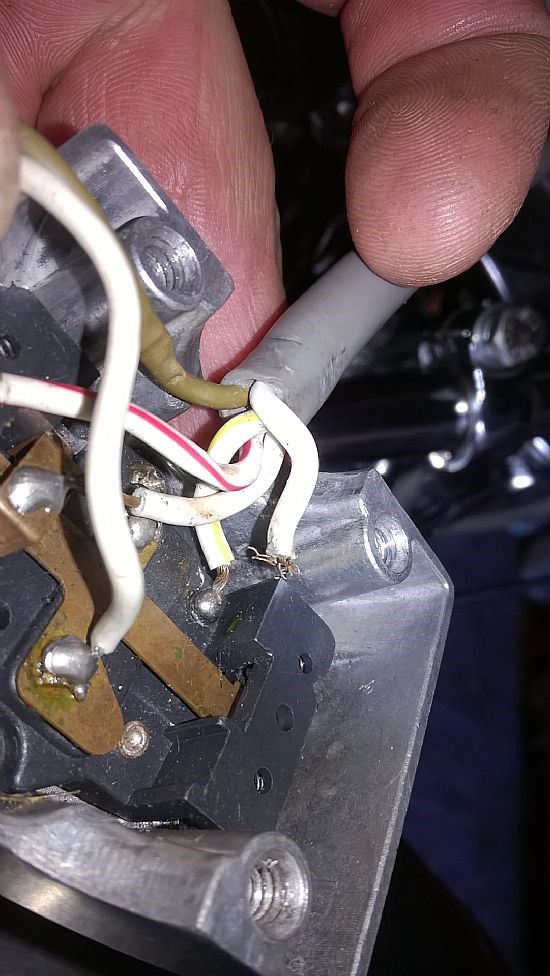 Ah Lucas switch gear, anyway it works now