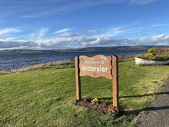 Welcome to Ardersier - the entrance to the village and Arderier Bay