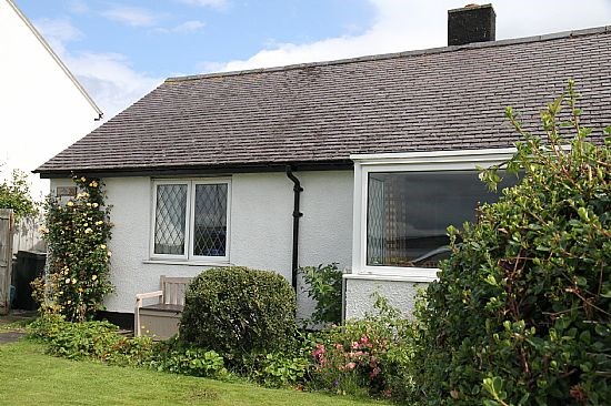 Front of Dolphin View Cottage