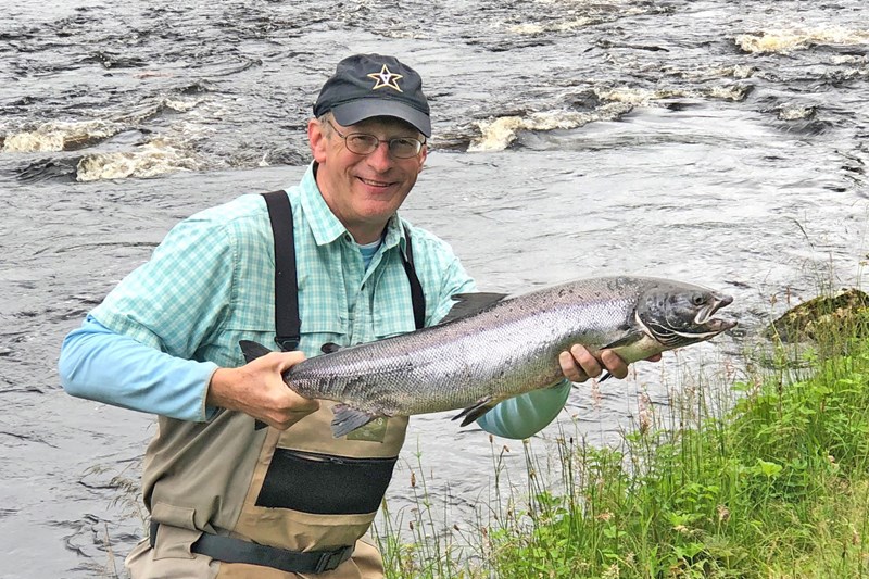 Guide salmon fishing - River Shin