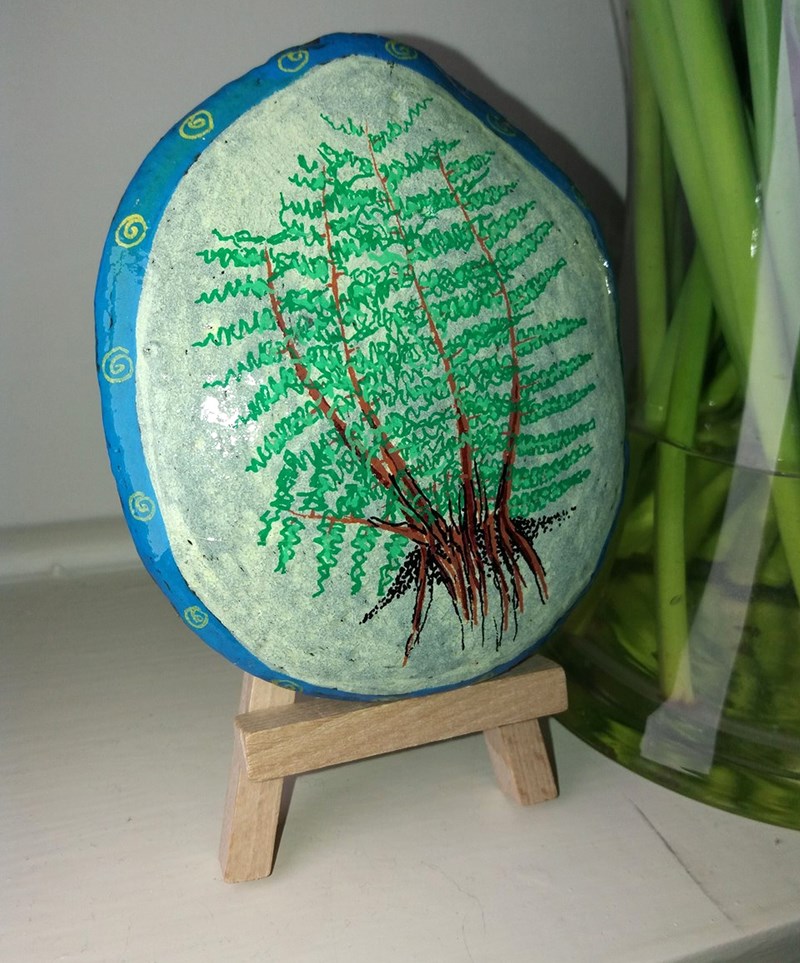 SA7 fern stone easel