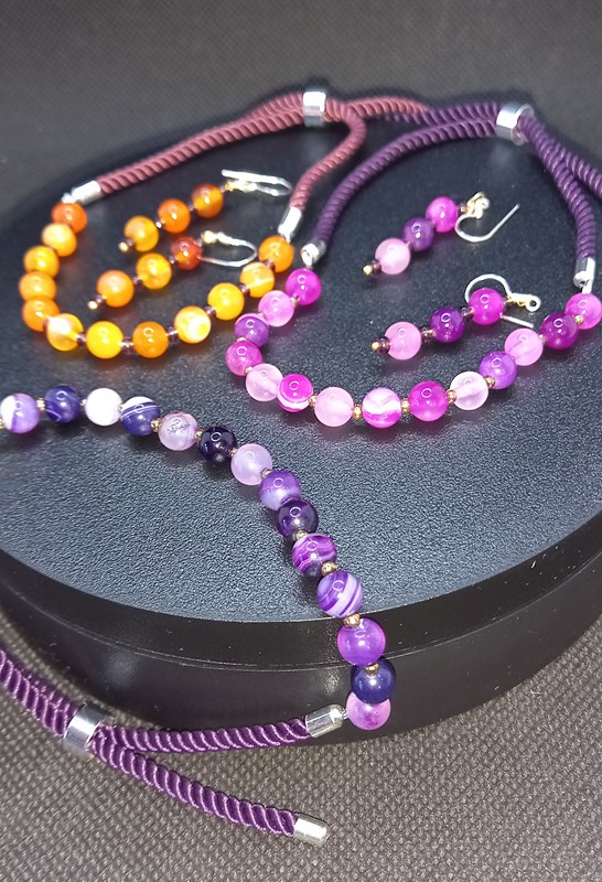 Agate friendship bracelets