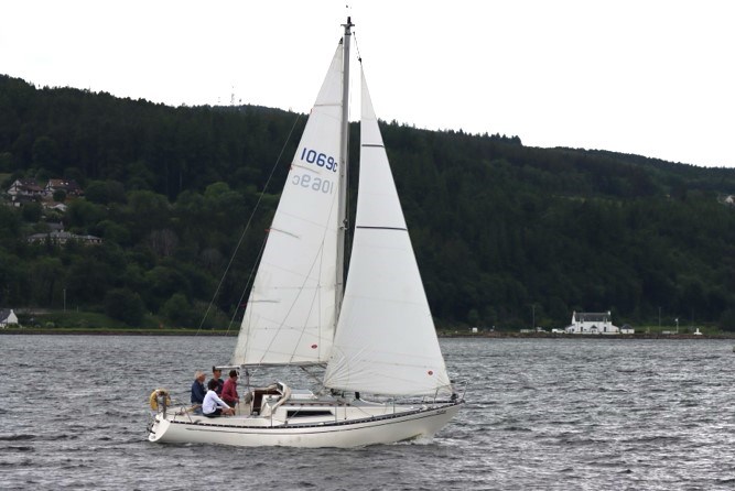 M Martin Frigate 27 Tandoorie