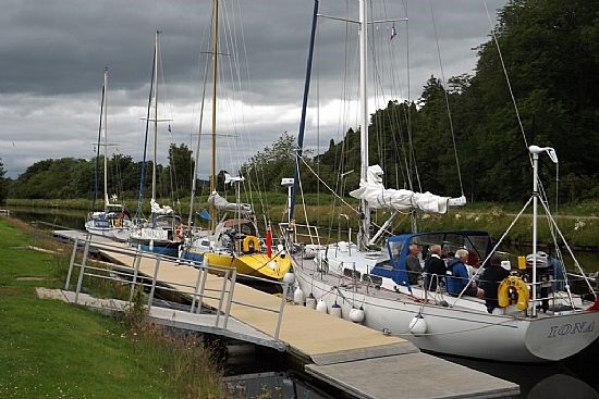 Tomnahurich Bridge
