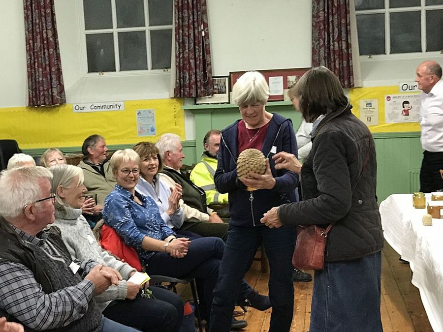 Jo Young receiving the Novice Trophy