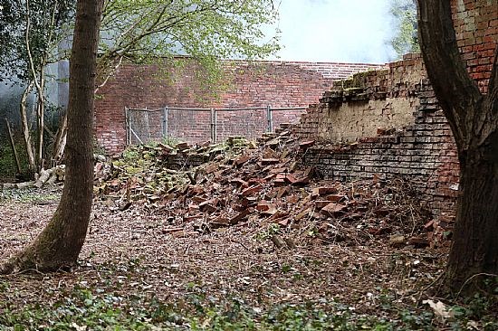 2014: walls in a hazardous state