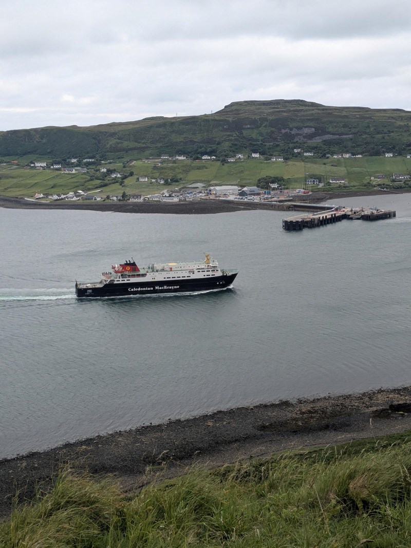 calmac boat coming in