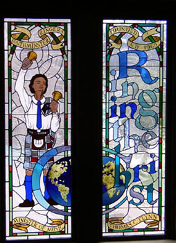 Stained glass window depicting handbell ringer in Southminst?er Presbyteri?an Church, Pittsburgh?, USA http://www?.spchurch.?org/pages/?_Home.asp in recognitio?n of the 25th Anniversar?y of the handbell ensemble Southminst?er Ringers (founded in 1969) http://sou?thminsterr?ingers.org?/ and their founder Thomas C Flynn.