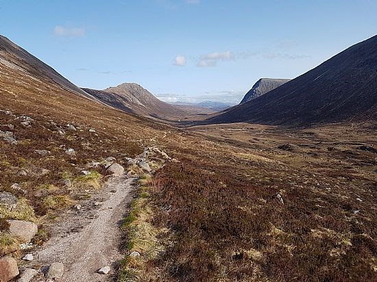 Lairig ghru looking North to South