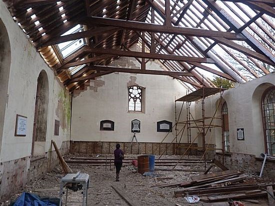 2010_Urquhart Church_10