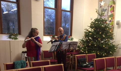 Cafe_or Christmas_musicians