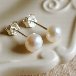 Freshwater Pearl Earrings