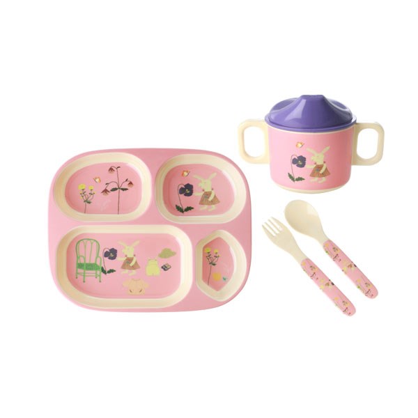 Melamine dinner set £23