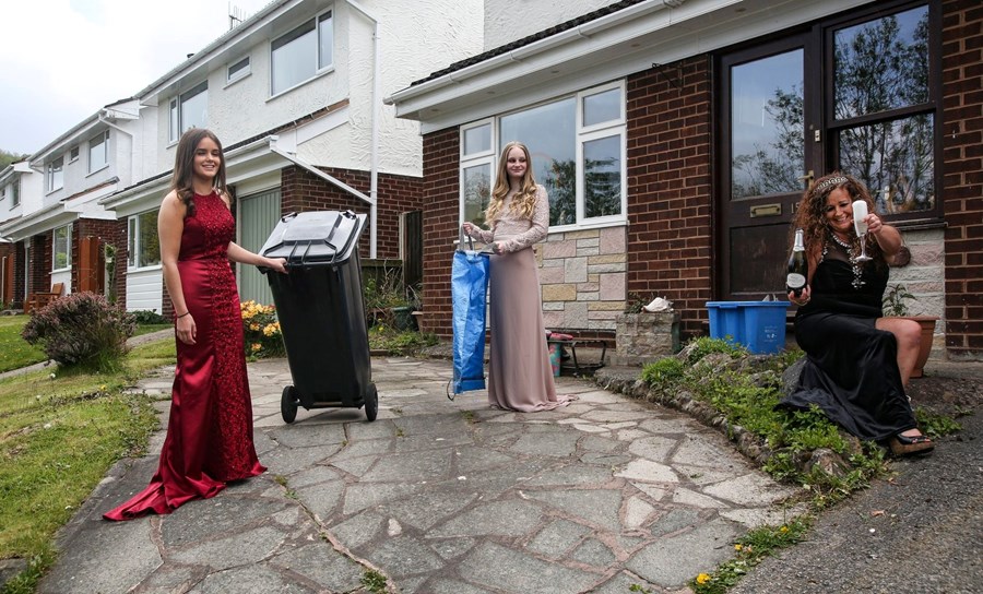 Dressing up for bin day
