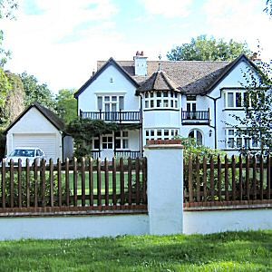 Thicket Lodge   Thicket Road